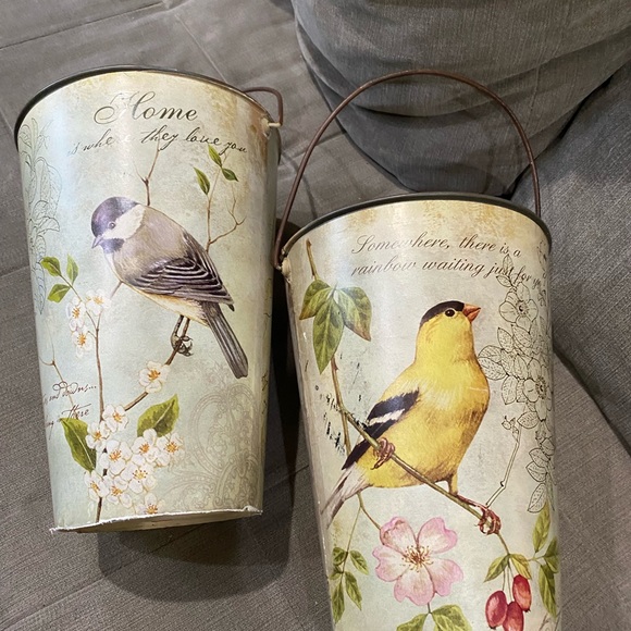 Set Of 2 Tin Bird Buckets - Picture 2 of 10